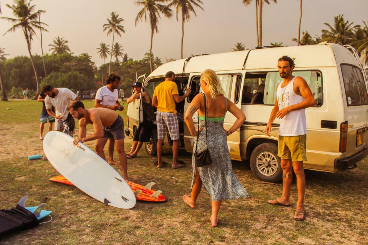 Mellow Hostel Sri Lanka Ахангама Екстериор снимка